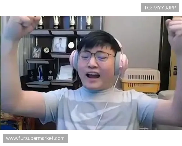 《探索电竞赛事背后的竞技精神与团队合作对职业生涯的深远影响》