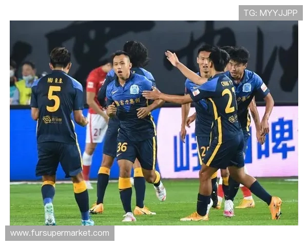 广州队迎战强敌全力争胜 力求延续连胜势头决战激烈