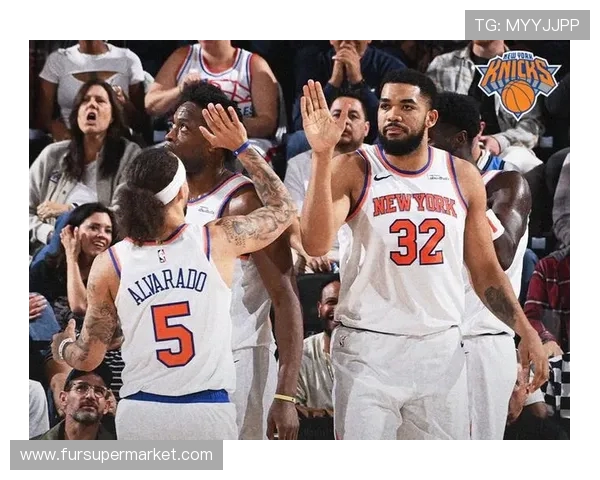 尼克斯与奇才激战正酣球迷期待精彩对决与惊喜表现