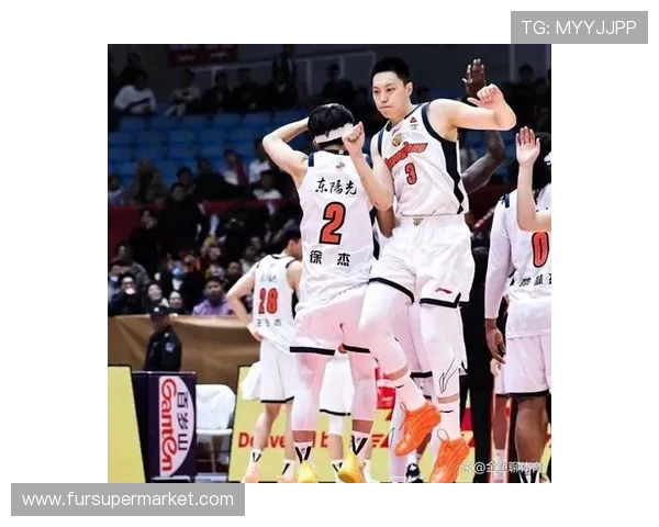 广东男篮与香港男篮激战正酣谁将赢得这场精彩对决的胜利